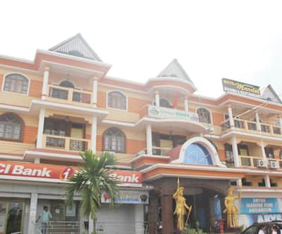 https://imgcld.yatra.com/ytimages/image/upload/t_hotel_yatra_city_desktop/v1436530324/Domestic Hotels/Hotels_Goa/Mardol Residency Hotel/IMG_3034.jpg